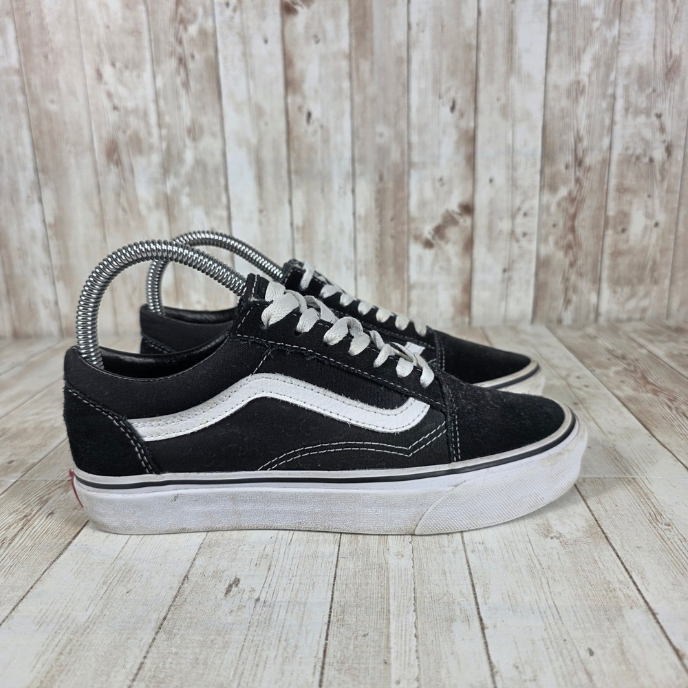 Vans Old Skool‎ Black White Suede Low Top Skate Shoes Women's Size 6